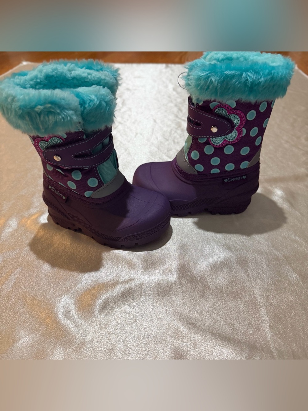 Skechers Purple & Teal Polka Dot Faux Fur Trim Snow Boots Little Girls 6 NWOT